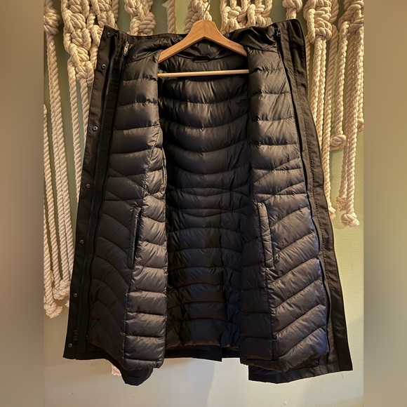 North Face Coat - size M - parka length shell with detachable puffer lining - Picture 3 of 7
